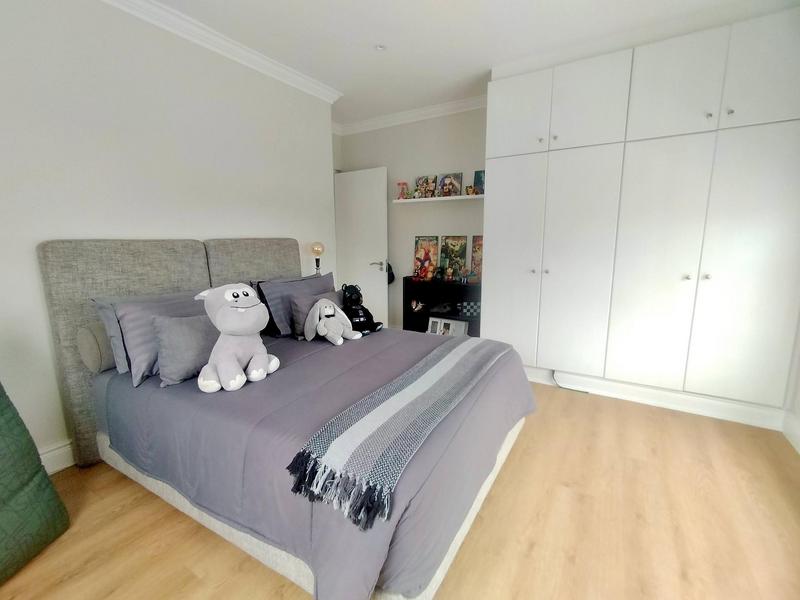 To Let 5 Bedroom Property for Rent in Hout Bay Western Cape
